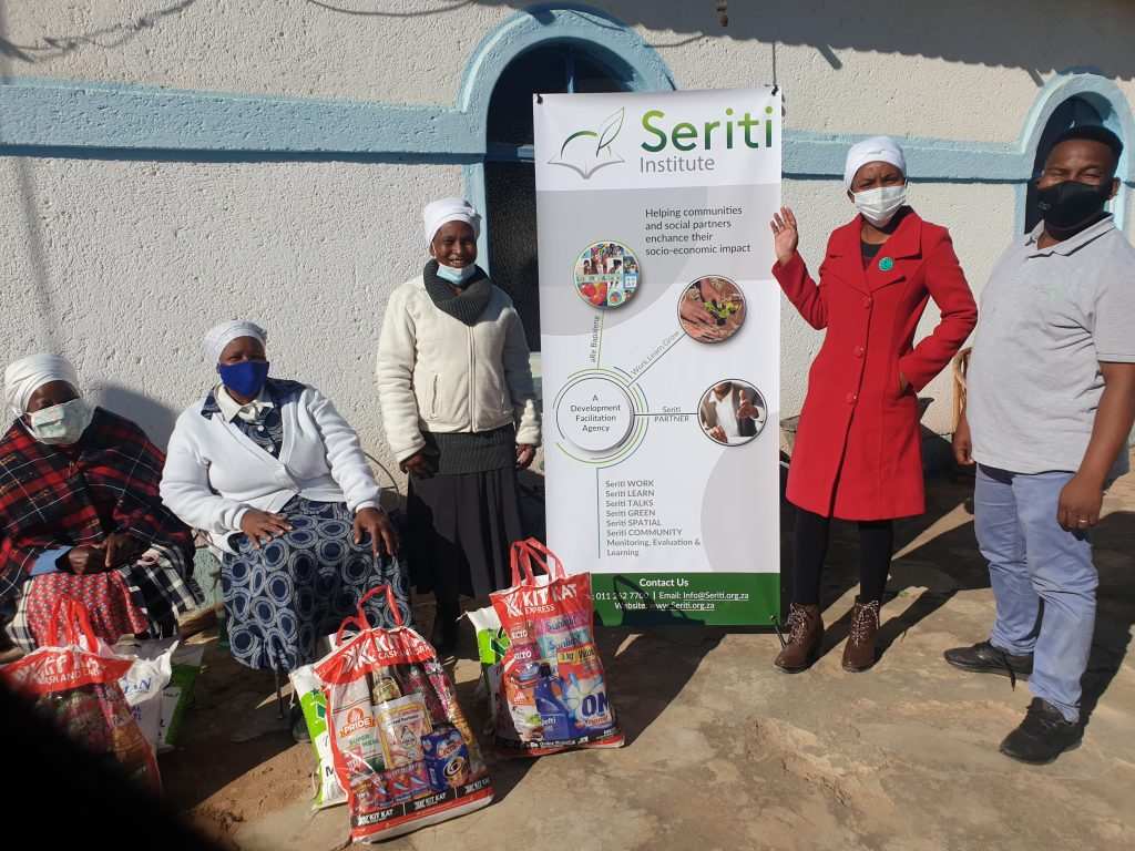 Seriti team giving food packs in Moloto Mpumalanga Seriti team giving food packs in Moloto Mpumalanga